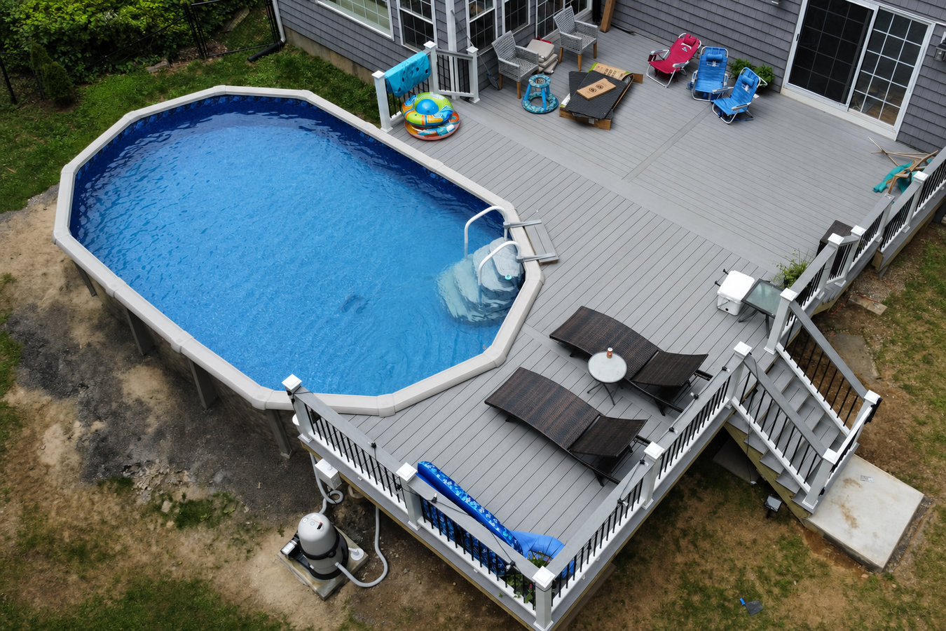 Deck Builder services in Coronado